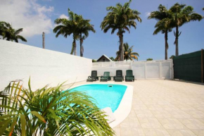 Villa d'une chambre avec piscine privee terrasse amenagee et wifi a Saint francois a 2 km de la plage